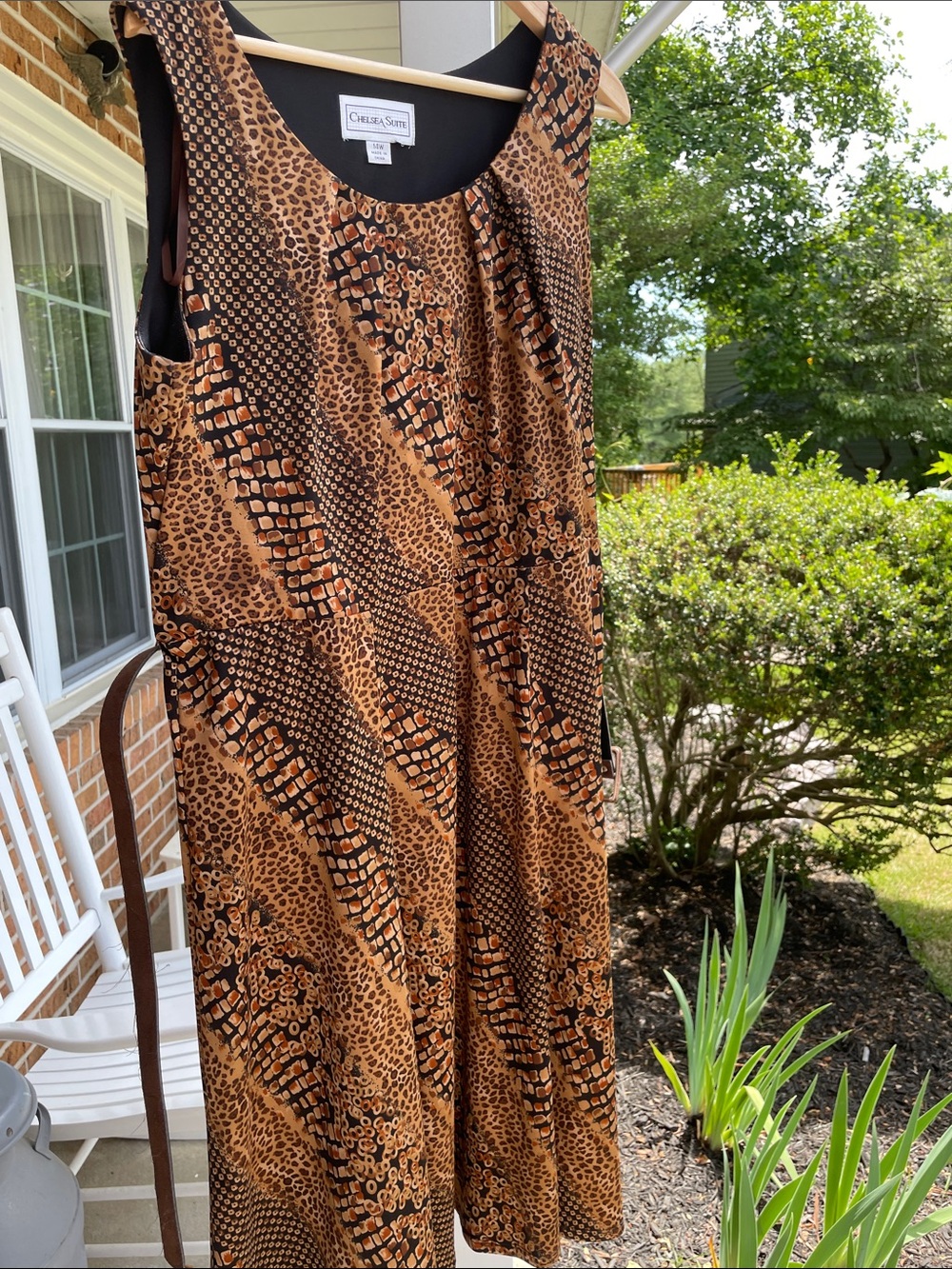Flattering Chelsea Suite Brown Leopard-Print Midi Dress with Waist Tie belt - Picture 3 of 12